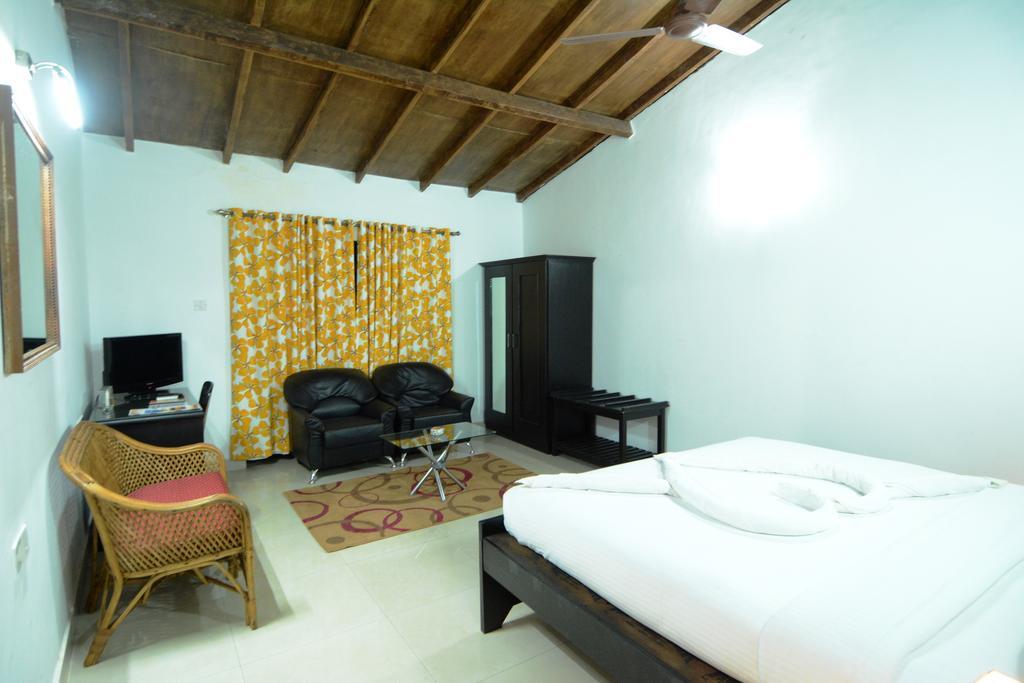Silver Sands Sunshine - Angaara Candolim Habitación foto