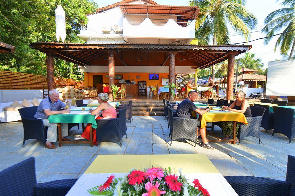 Silver Sands Sunshine - Angaara Candolim Exterior foto