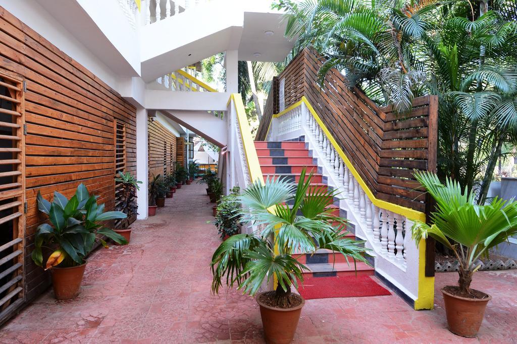 Silver Sands Sunshine - Angaara Candolim Exterior foto