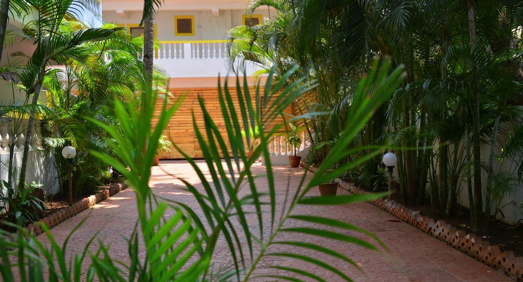 Silver Sands Sunshine - Angaara Candolim Exterior foto