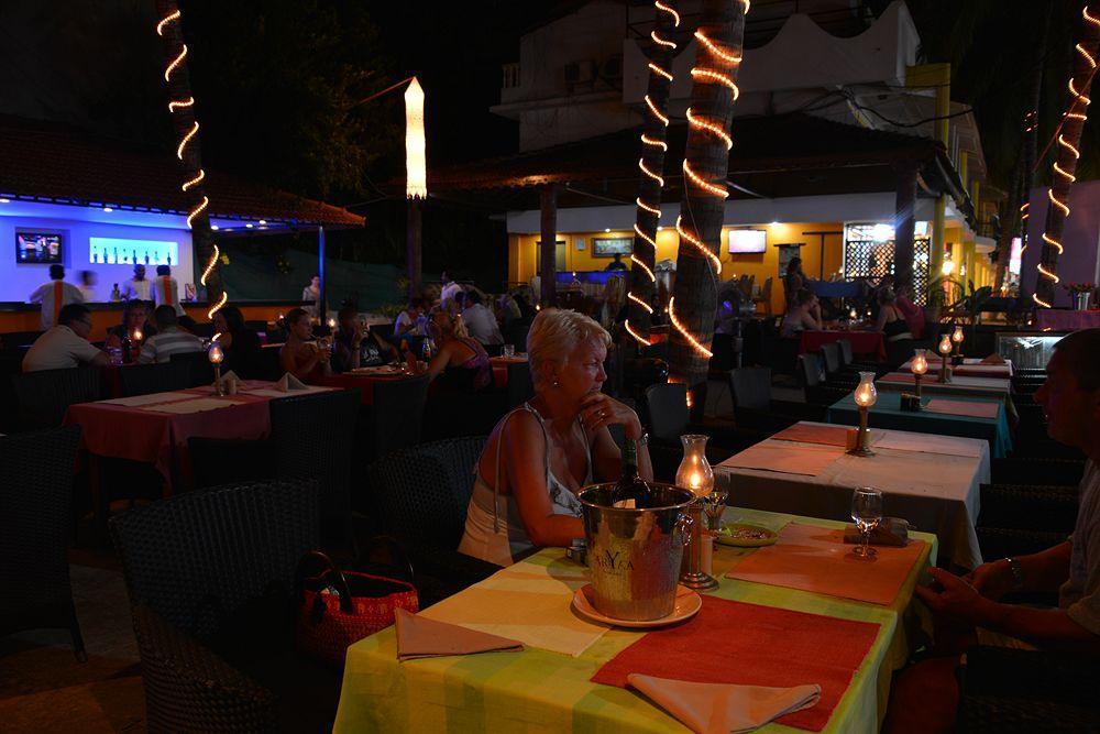 Silver Sands Sunshine - Angaara Candolim Exterior foto