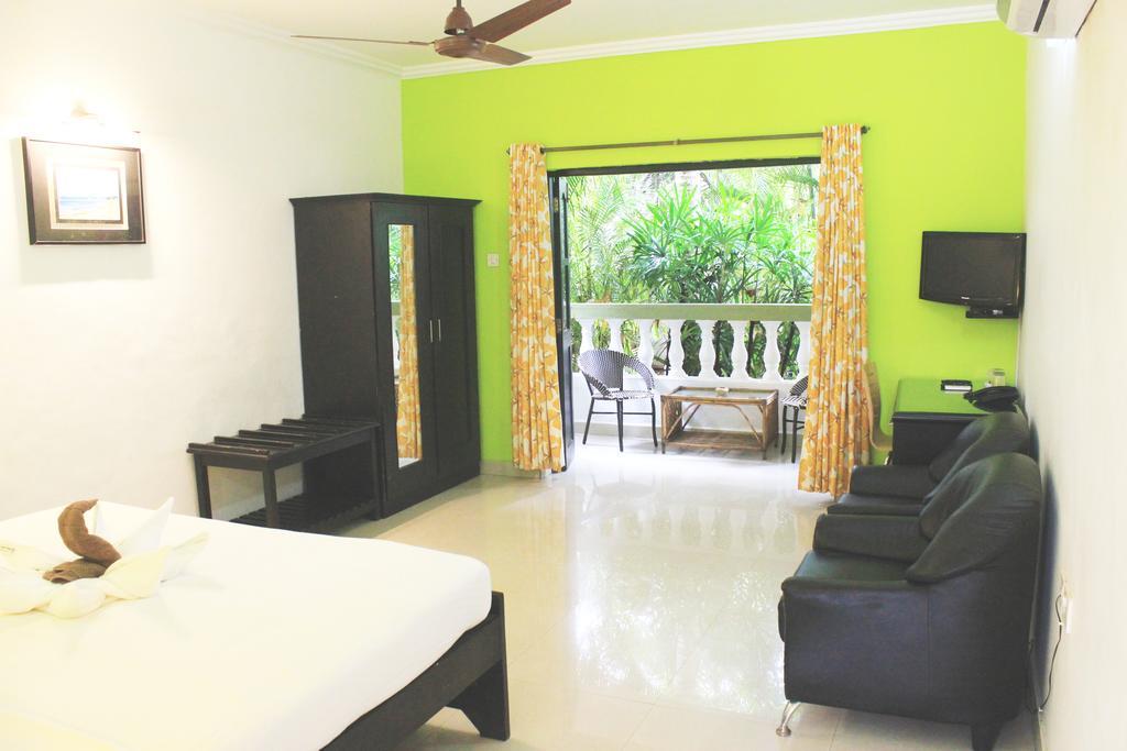Silver Sands Sunshine - Angaara Candolim Exterior foto